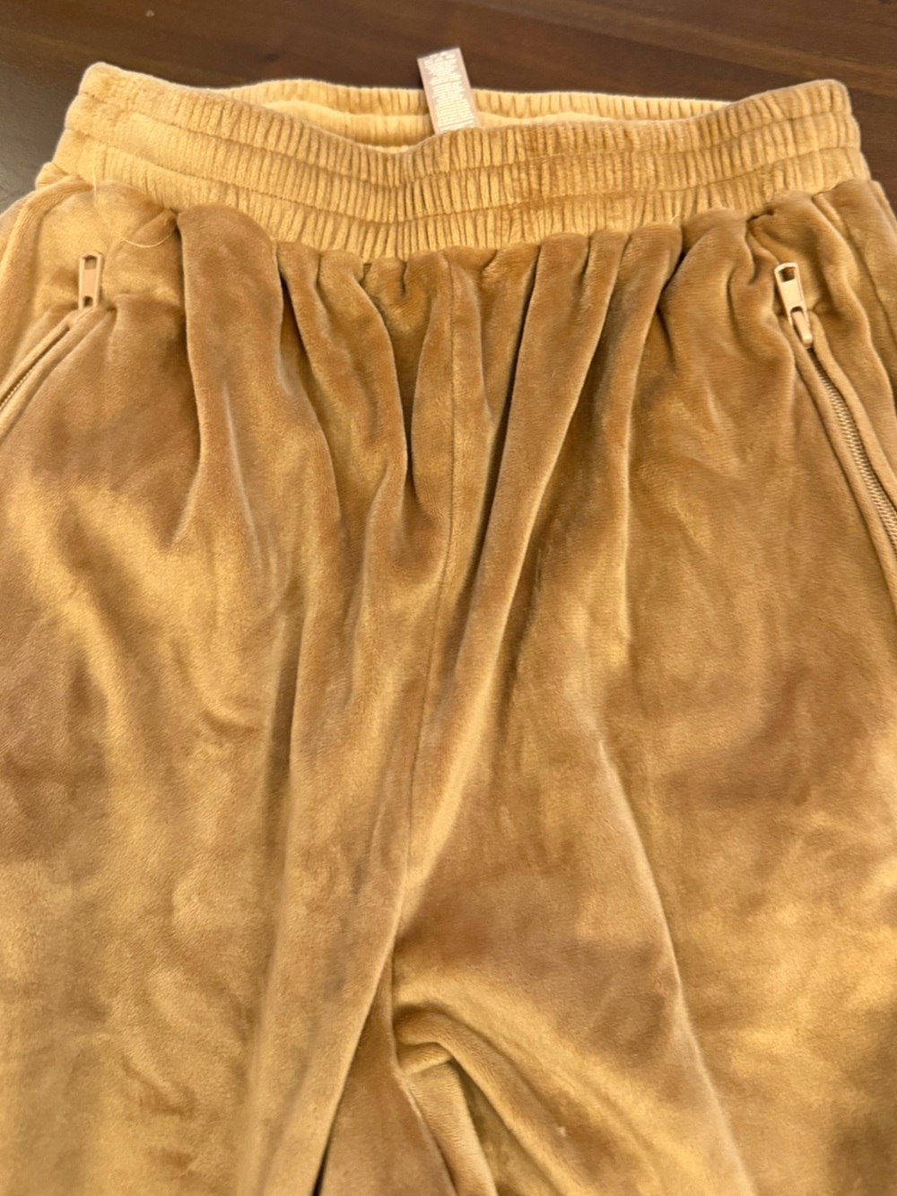 Skims Velour High Waist Jogger - Picture 4 of 5